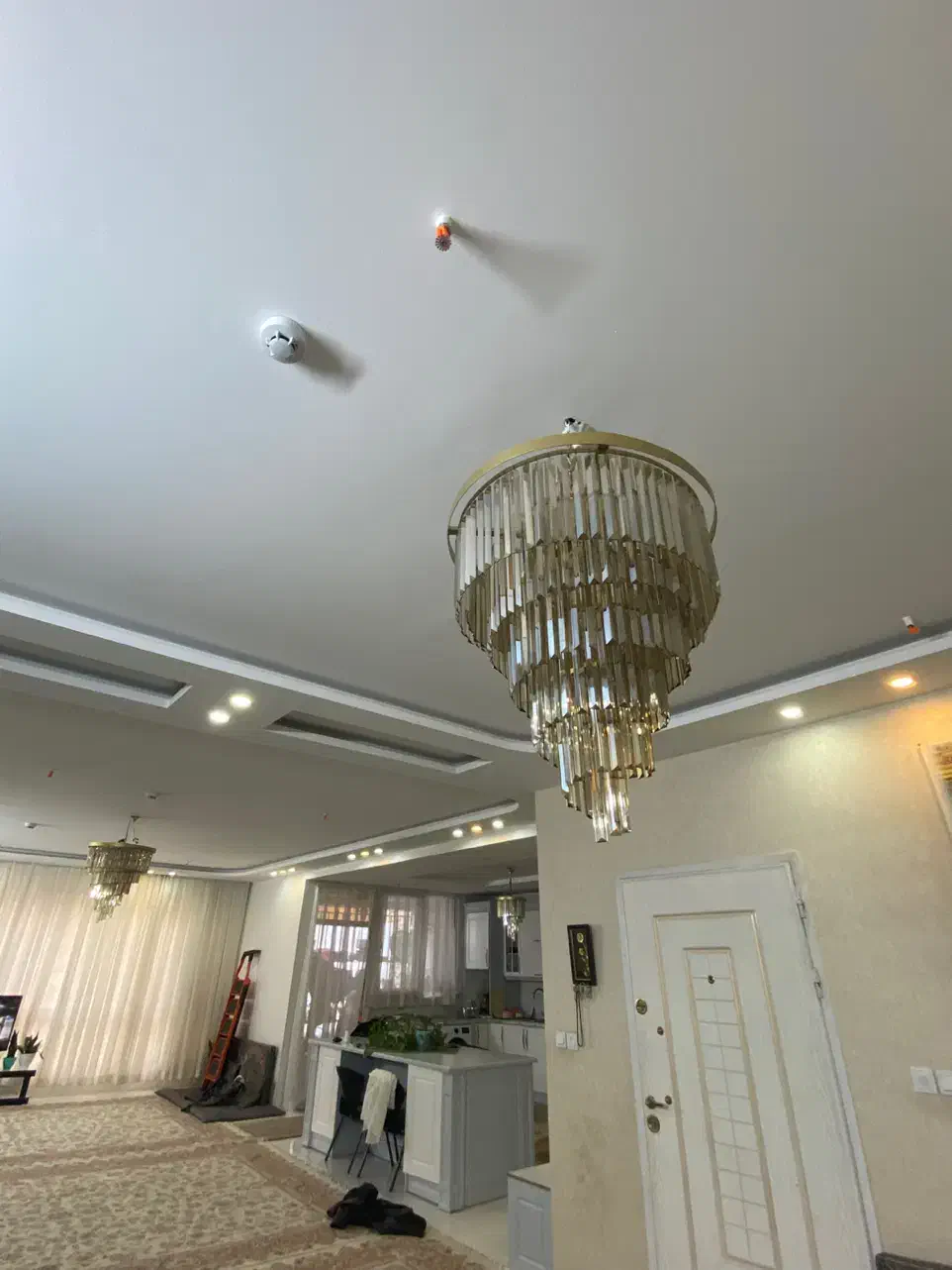 ۳ عدد لوستر کریستالی|لوستر و چراغ آویز|مشهد, جانباز|دیوار