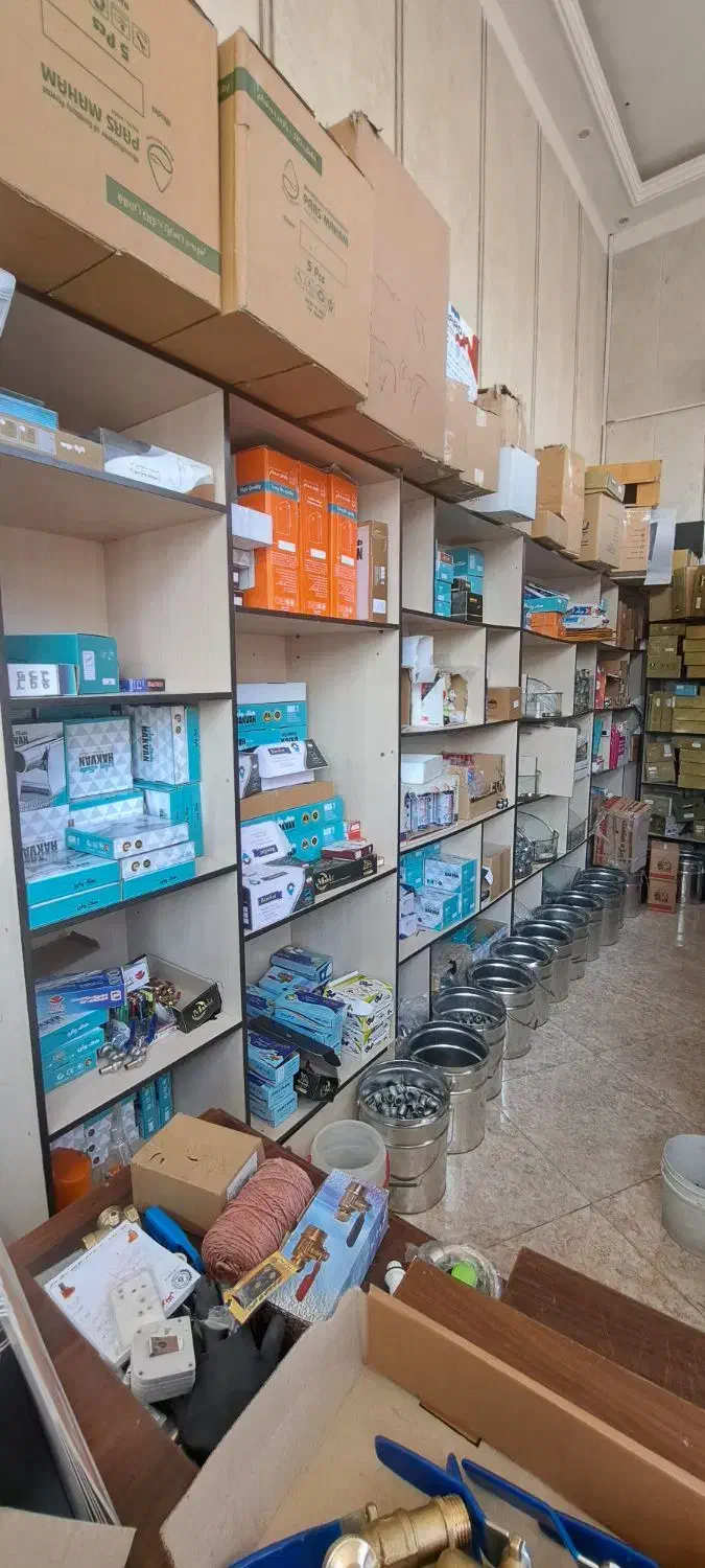 قفسه چوبی ویترین|کتابخانه، شلف، قفسههای دیواری|تهران, مسعودیه|دیوار