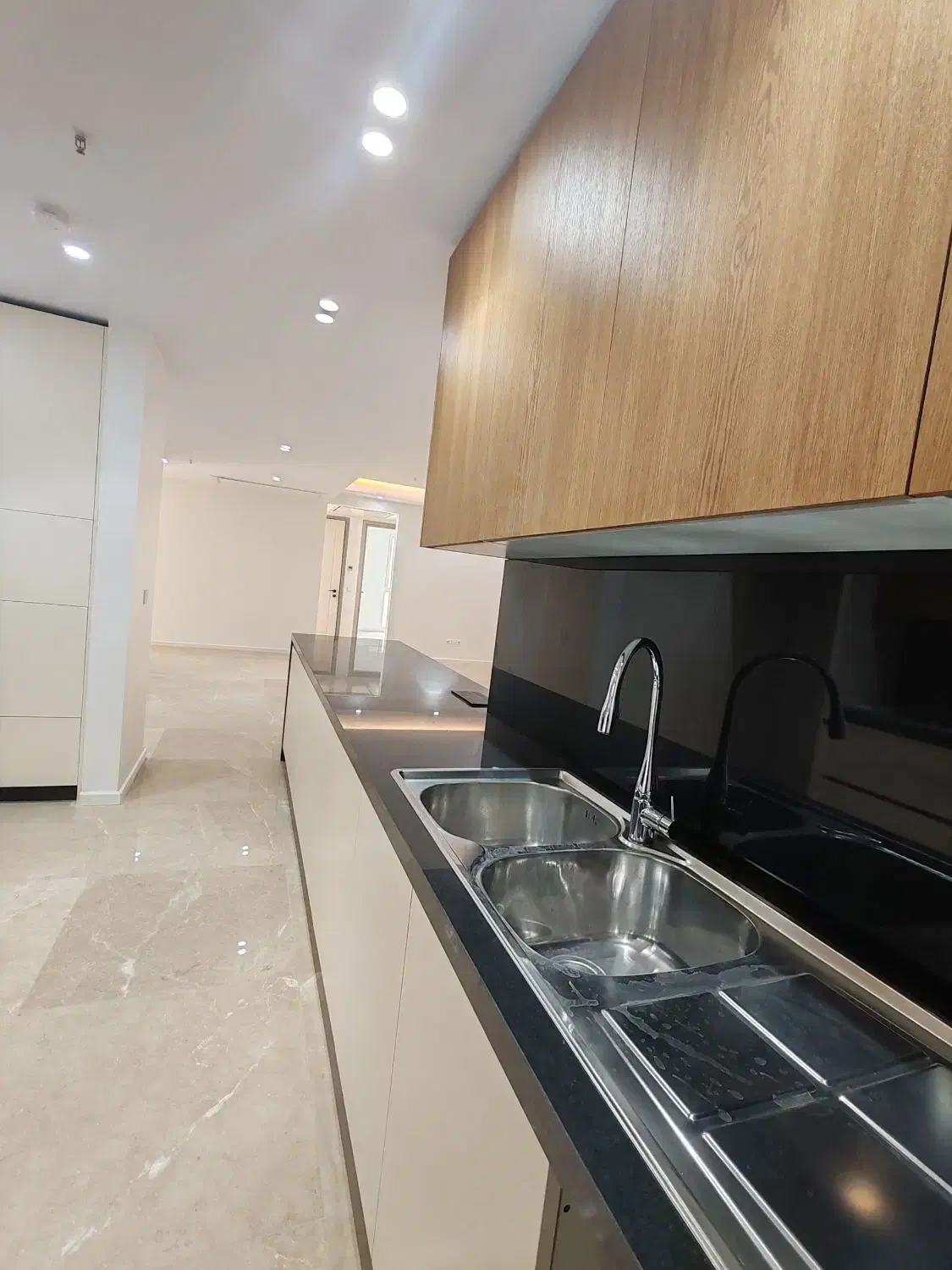 اجاره آپارتمان ۱۴۵متر/مدرن ولوکس/۲p/درحدکلیدنخورده