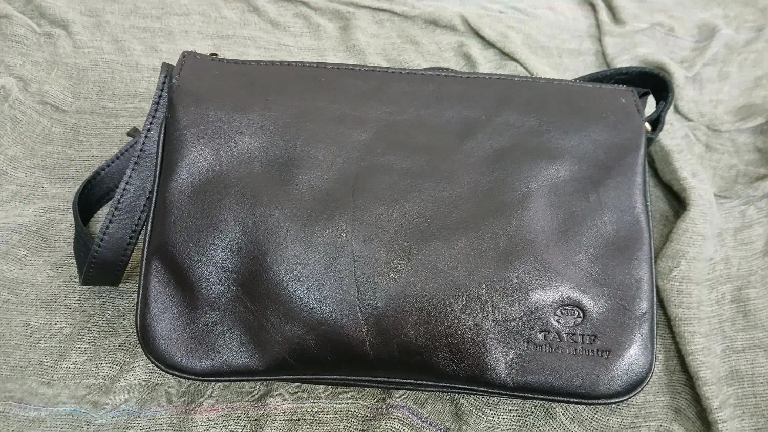 کیف چرم ، تکیف|کیف، کفش، کمربند|لاهیجان, کوی آزادگان|دیوار