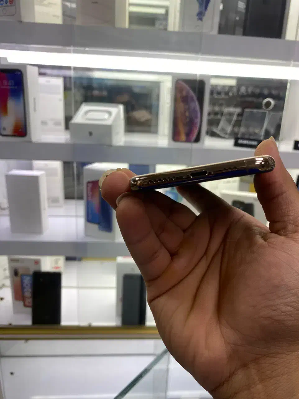 فروش xs بدون ریجیستر ۲۵۶ گیگ|موبایل|بندرعباس, |دیوار