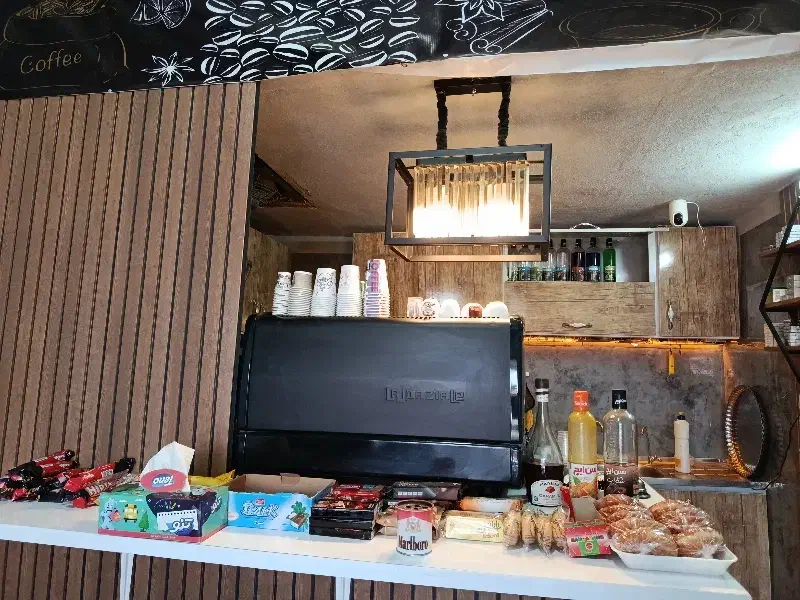 نیازمند همکار جهت کار در کافه|استخدام خدمات فروشگاه و رستوران|داراب, |دیوار