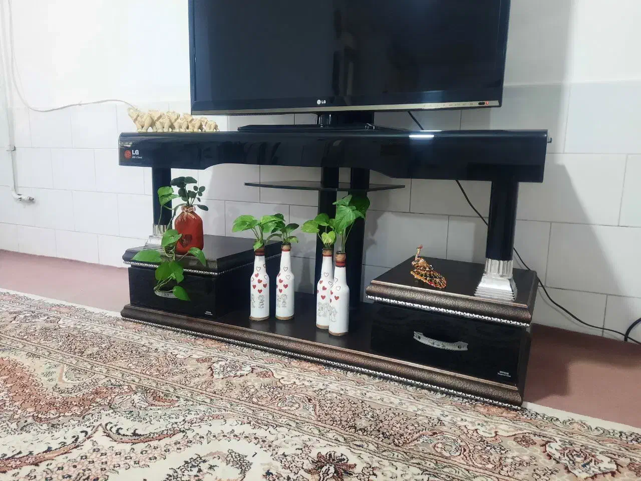 میز تلویزیون|میز تلویزیون|کاشمر, |دیوار