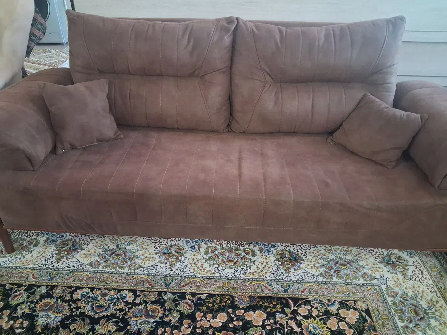 مبل راحتی چستر|مبلمان خانگی و میز عسلی|بروجرد, |دیوار