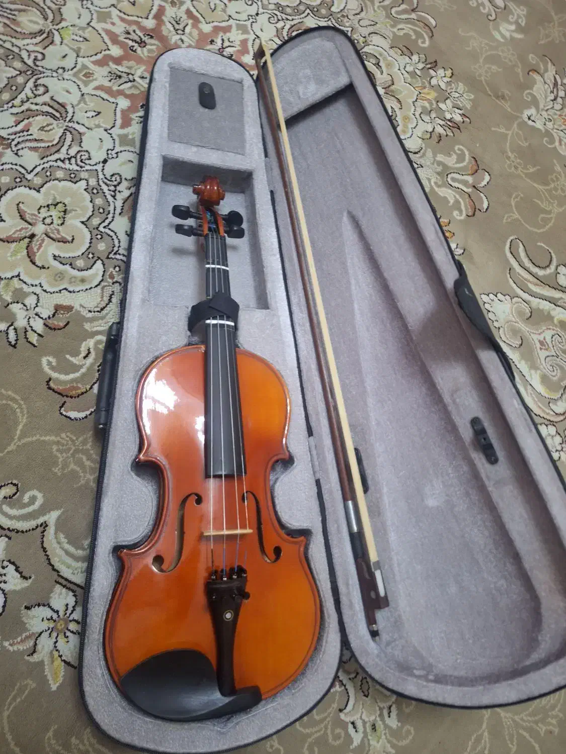 ویولون در حد نو|ویولن|تهران, جنت‌آباد شمالی|دیوار