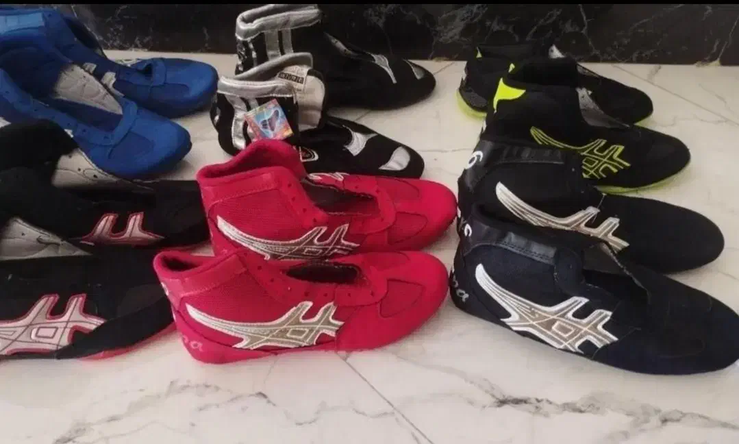 کفش ودوبنده|تجهیزات ورزشی|اسلامآباد غرب, |دیوار