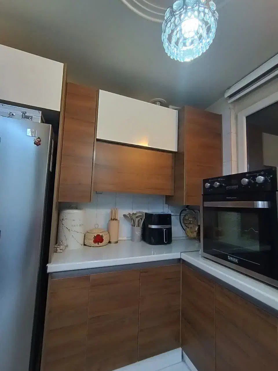 آپارتمان ۶۱ متری بازسازی شده بسیار تمیز و شیک