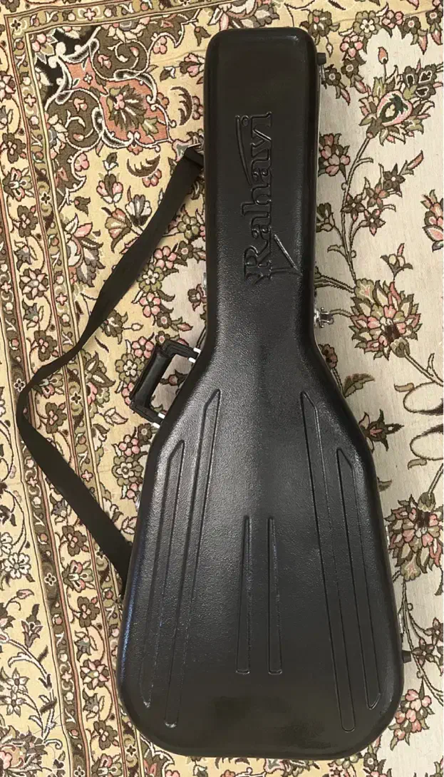 هاردکیس گیتار|گیتار، بیس، امپلیفایر|تبریز, |دیوار