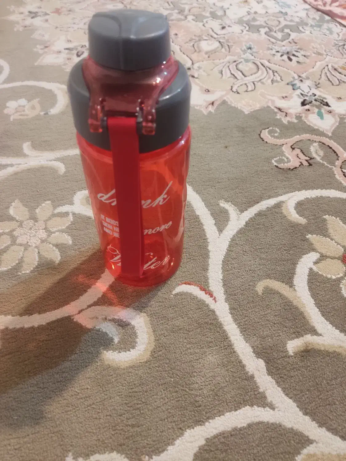 قمقمه|ظروف نگهدارنده، پلاستیکی، یک‌بارمصرف|رودهن, |دیوار