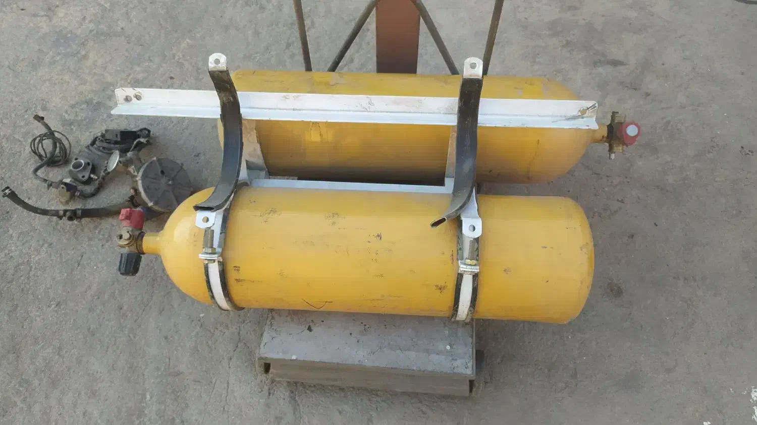 فروش دو کپسول cnj|قطعات یدکی و لوازم جانبی|لنجان, |دیوار