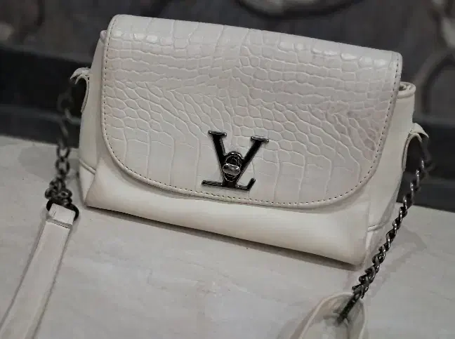 کیف|کیف، کفش، کمربند|سبزوار, قصبه اب یمین|دیوار