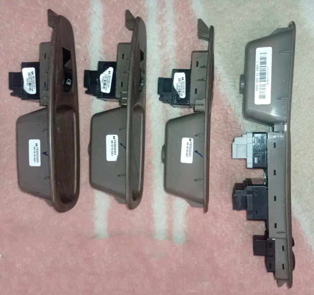 فروش ست کامل کلید شیشه بالابر و تنظیم آینه های پژو|قطعات یدکی و لوازم جانبی|فسا, |دیوار