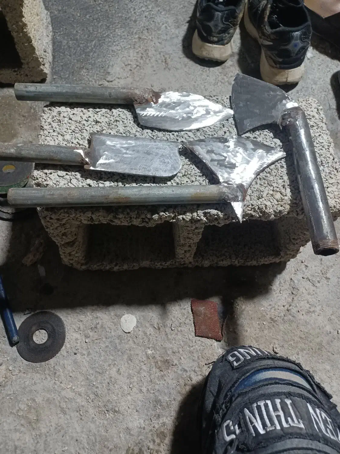 تبر|ابزارآلات|شبانکاره, |دیوار