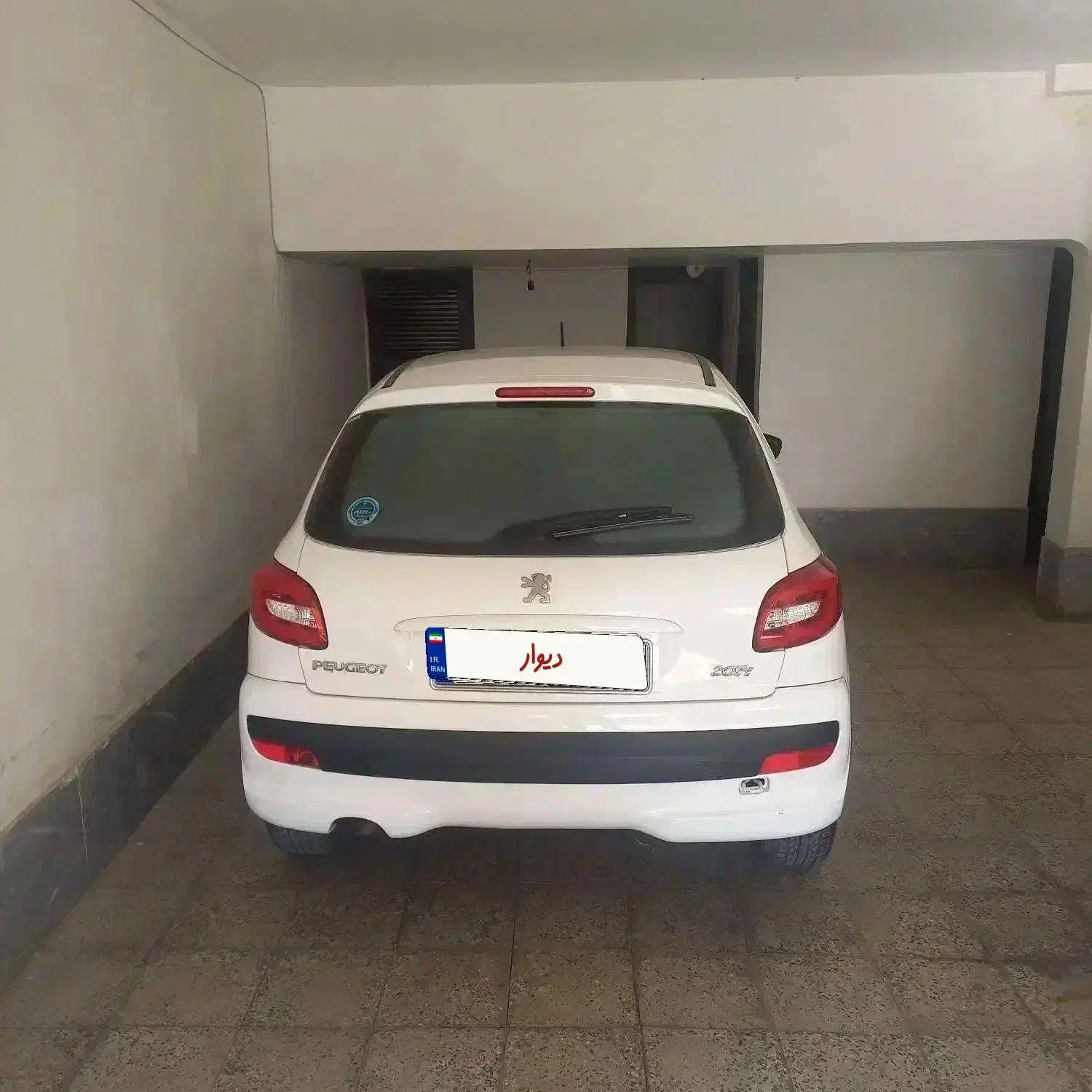 ۲۰۷ فول ۴۰۳تیو فایو در حد مشابه صفربیمه فول|خودرو سواری و وانت|مهاجران, |دیوار