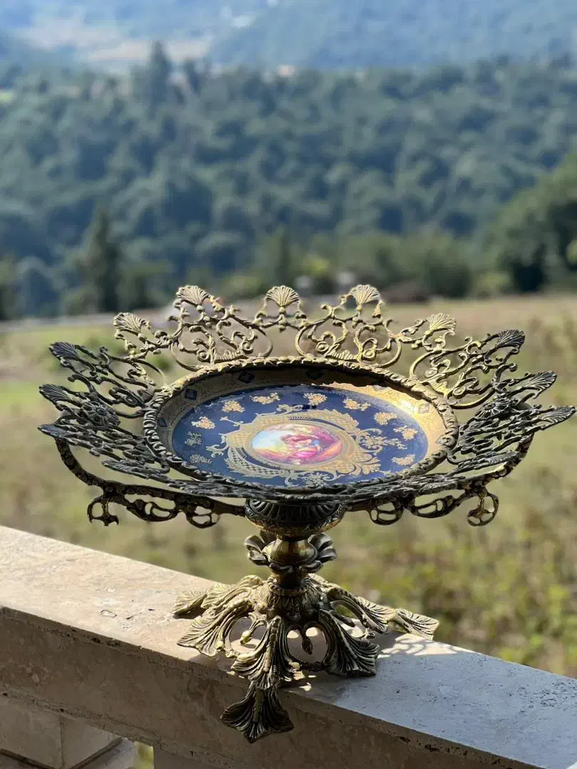 جا میوه ای برنز بسیار شکیل و زیبا|ظروف سرو و پذیرایی|سمنان, |دیوار