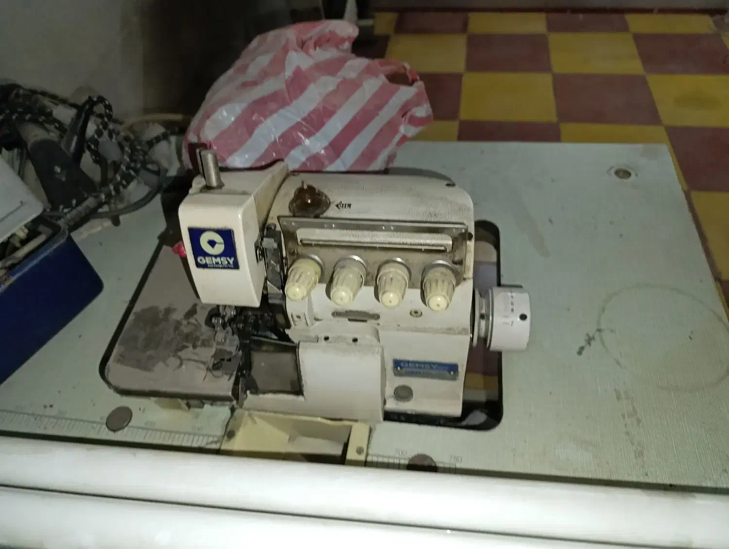 چرخ خیاطی|چرخ خیاطی و ریسندگی|قرچک, زیبا شهر|دیوار