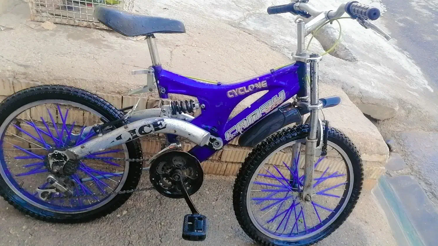 دوچرخه سایز 20 و12|دوچرخه، اسکیت، اسکوتر|شیراز, سلطان آباد|دیوار