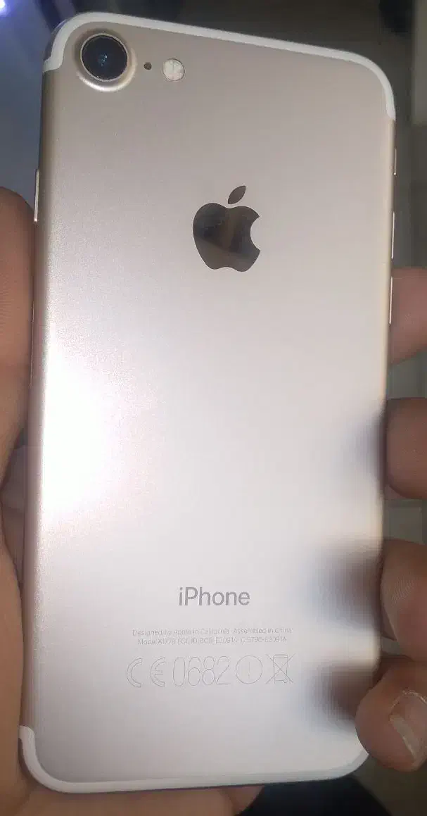 گوشی آیفون 7|موبایل|اصفهان, باب الدشت|دیوار