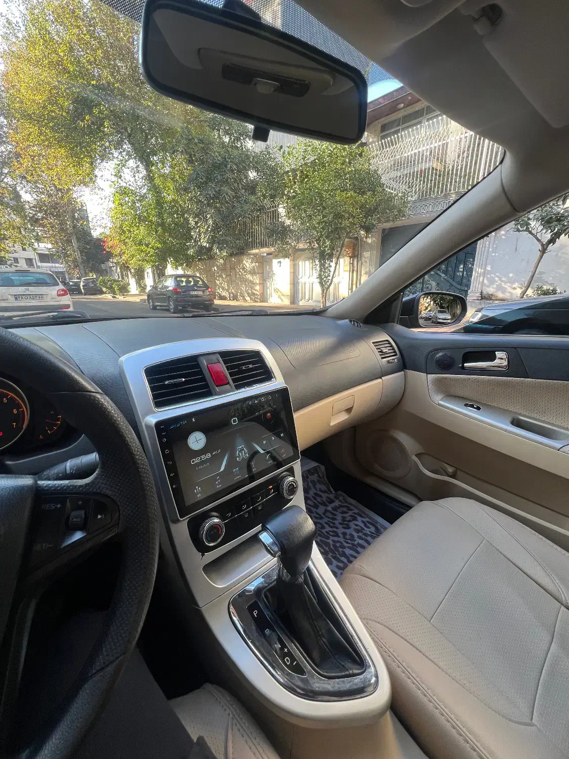 برلیانس اتومات ۳۲۰|خودرو سواری و وانت|رشت, گلسار|دیوار