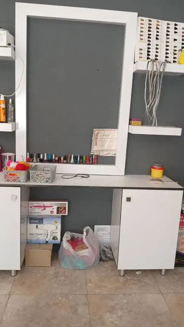 لوازم سالن آرایشگاه تکمیل|حراج|فولادشهر, مسکن مهر فولادشهر|دیوار