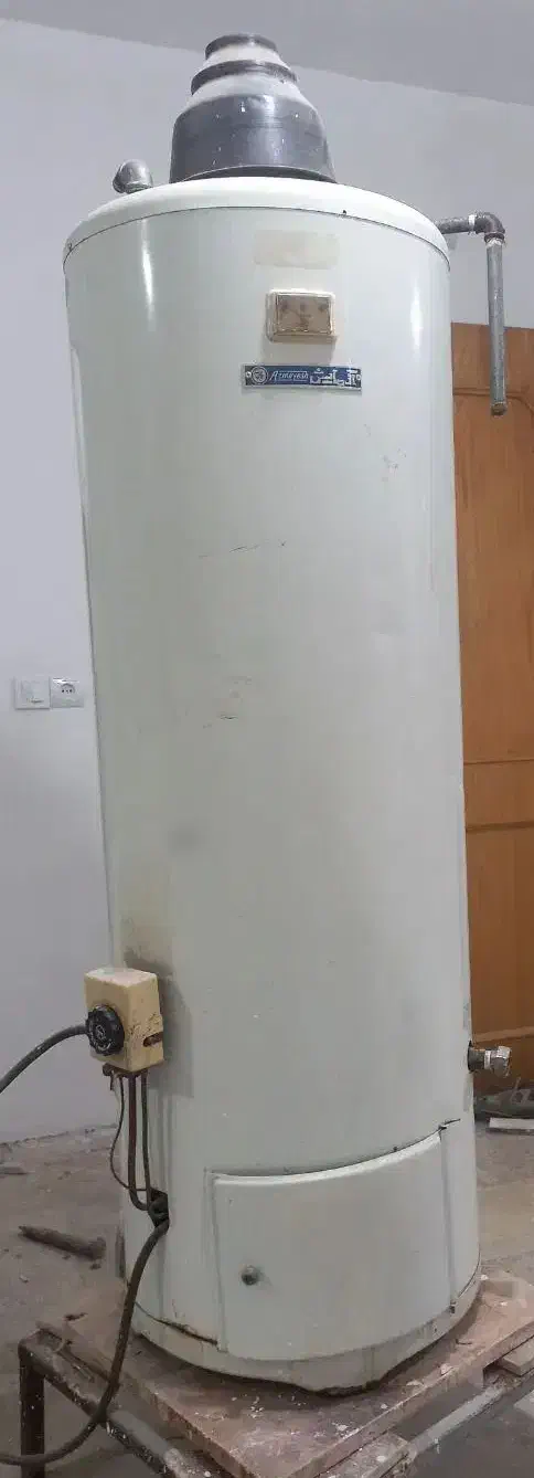 فروش ابگرمکن مخزنی بزرگ|آبگرمکن، پکیج، شوفاژ|آباده, |دیوار