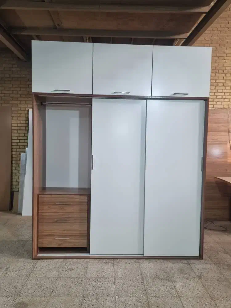 کمددیواری ۳درب بلند کاربردی شلف|جاکفشی، کمد، دراور|تهران, مشیریه|دیوار