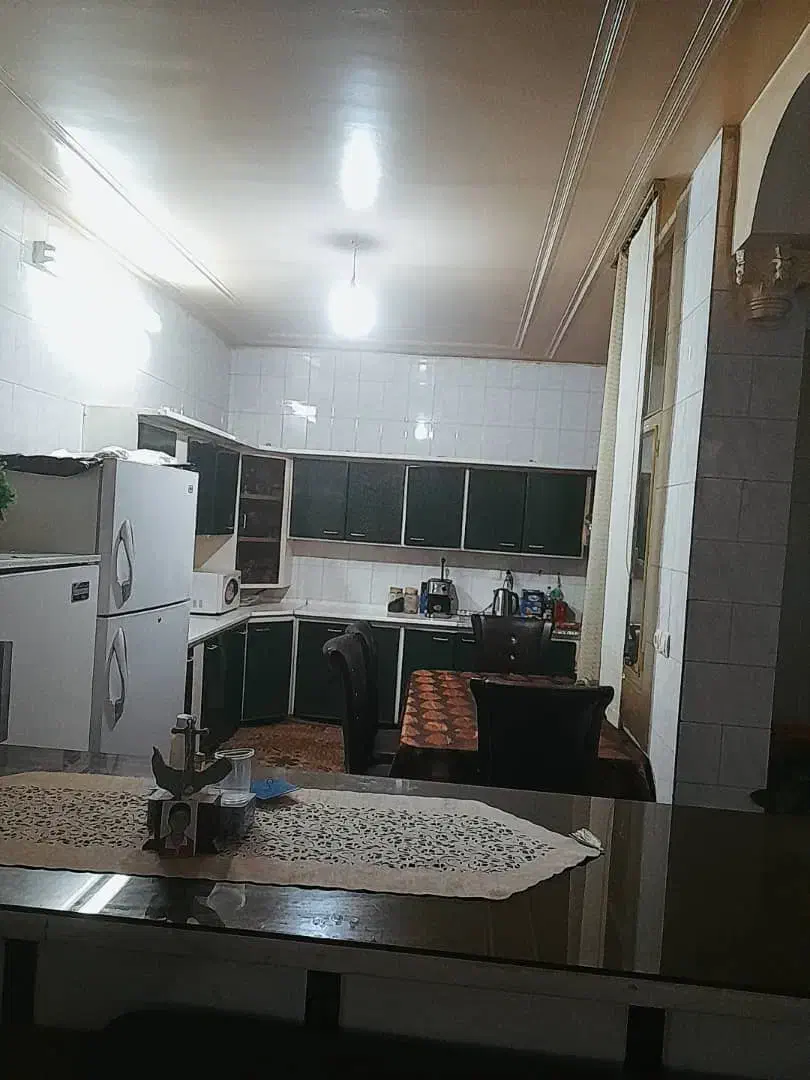 ویلای شمالی خیابان سعدی جنوبی 2خواب|اجارهٔ خانه و ویلا|شاهینشهر, حافظ جنوبی|دیوار