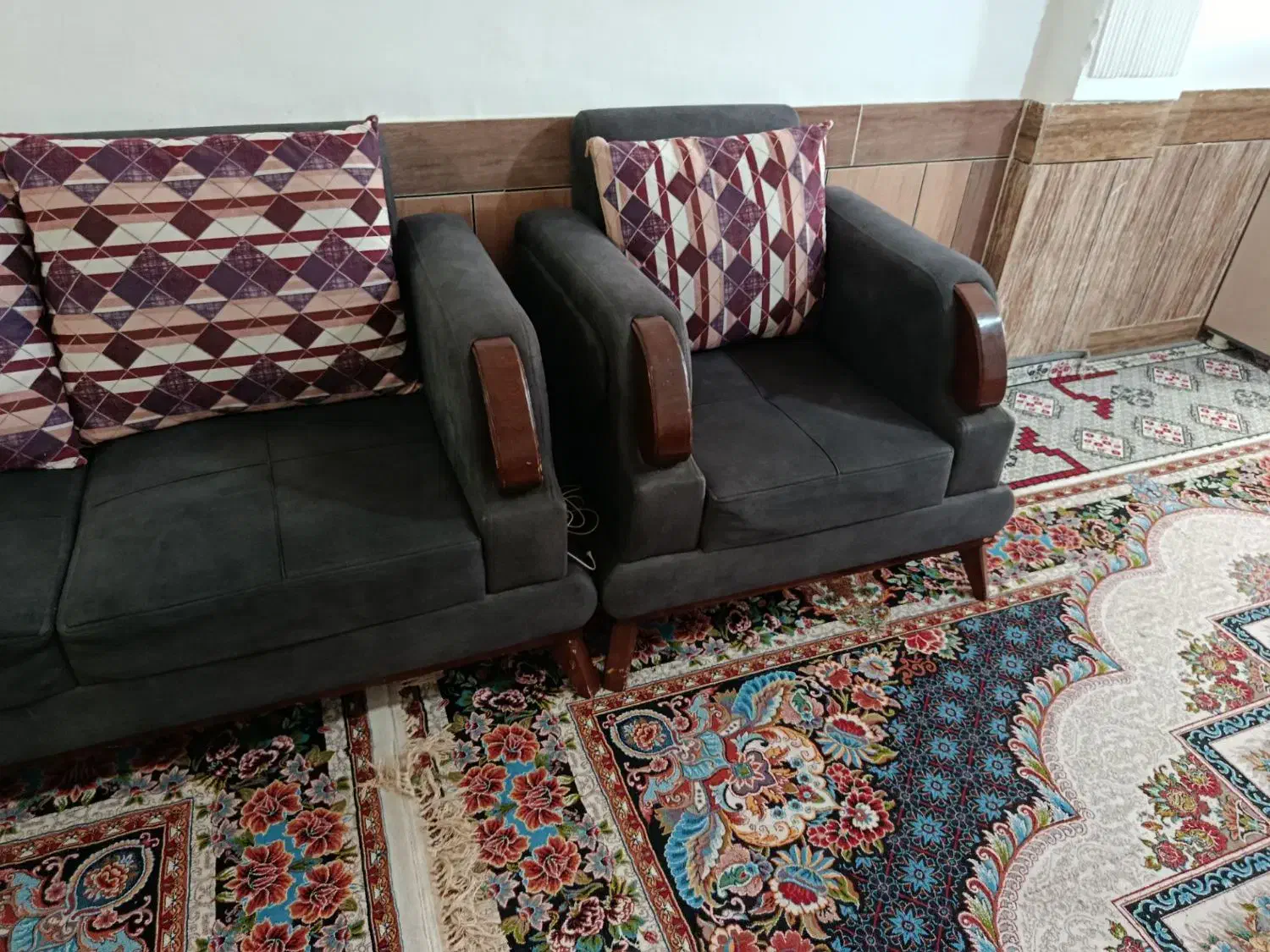 مبل ۷ نفره با میز عسلی|مبلمان خانگی و میز عسلی|مینودشت, |دیوار