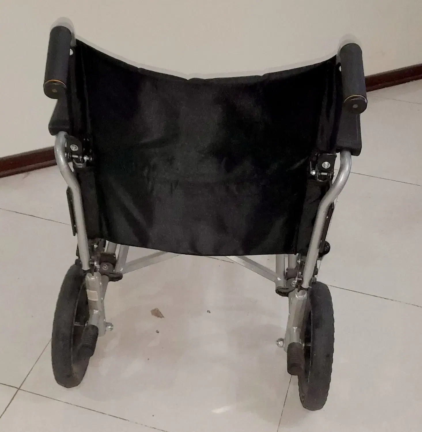 ویلچر فوق سبک تاشو آلومینیومی|آرایشی، بهداشتی، درمانی|تهران, شهرک صدرا|دیوار