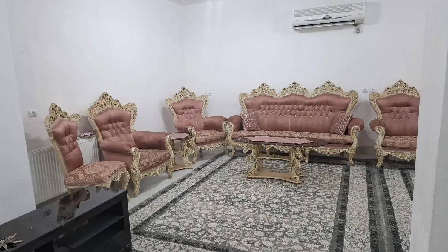 فروش ویژه مبل سلطنتی|مبلمان خانگی و میز عسلی|بهشهر, |دیوار