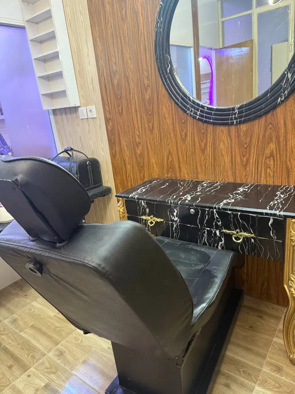 سالن زیبایی|آرایشگاه و سالنهای زیبایی|همدان, |دیوار