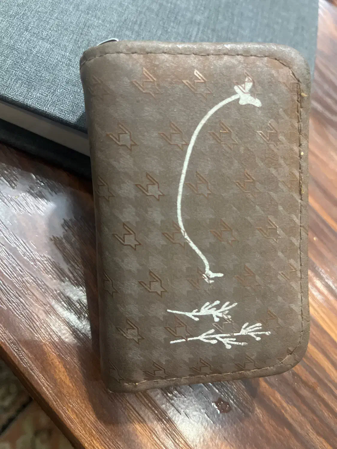 گمشده|اشیا|اردبیل, |دیوار