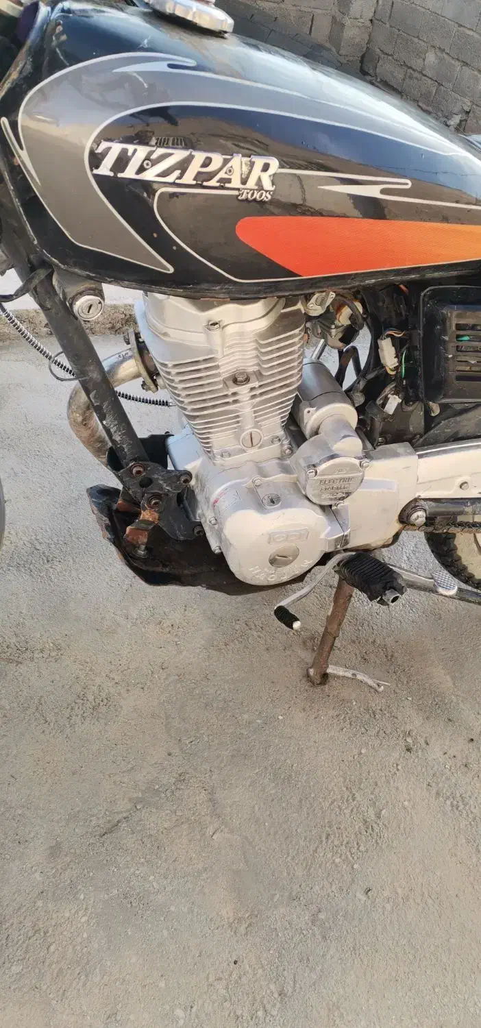 تیزپر|موتورسیکلت|جالق, |دیوار