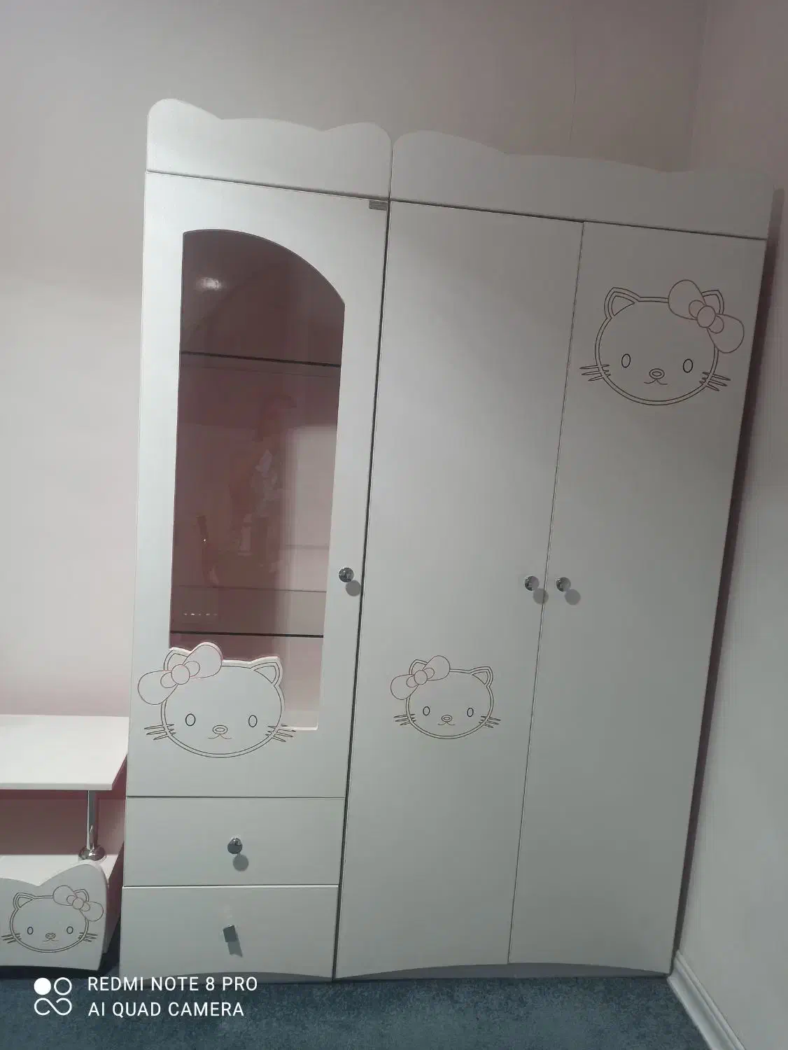 سرویس خواب نوجوان در حد نو شامل تخت کمد پاتختی|تخت و سرویس خواب|همدان, |دیوار