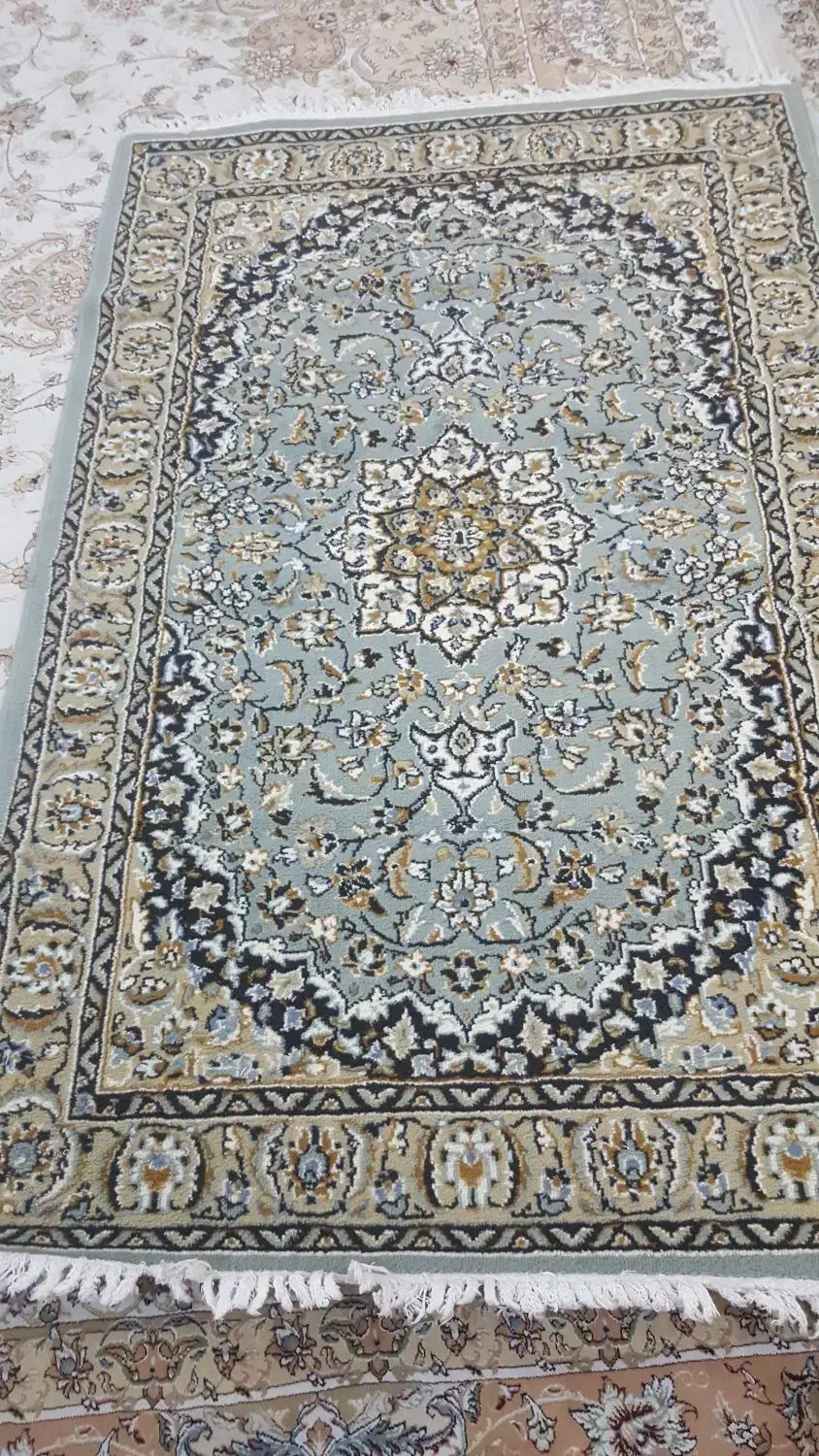 قالیچه ماشینی رنگ سبز و موکت نمدی ساده و کبریتی|فرش|کرج, فاز ۴ مهرشهر|دیوار