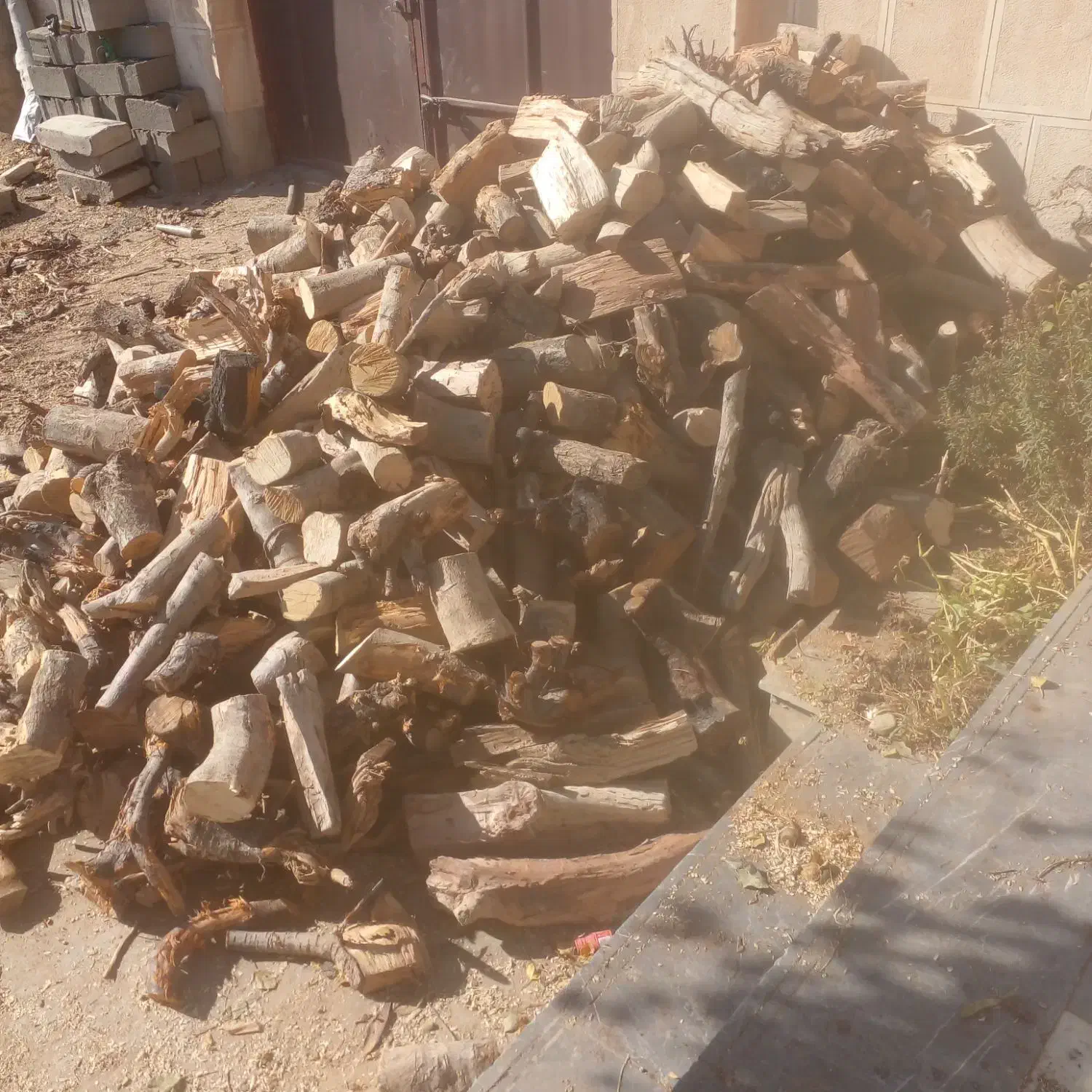 چوب خرد شده|خدمات باغبانی و درختکاری|شاهرود, |دیوار