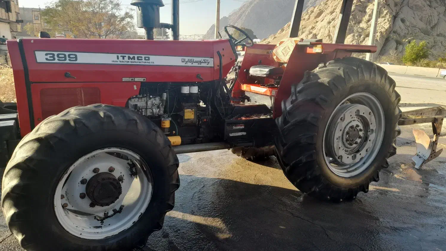 تراکتور ۳۹۹ جفت و ادوات|خودرو سنگین|خرم‌آباد, |دیوار