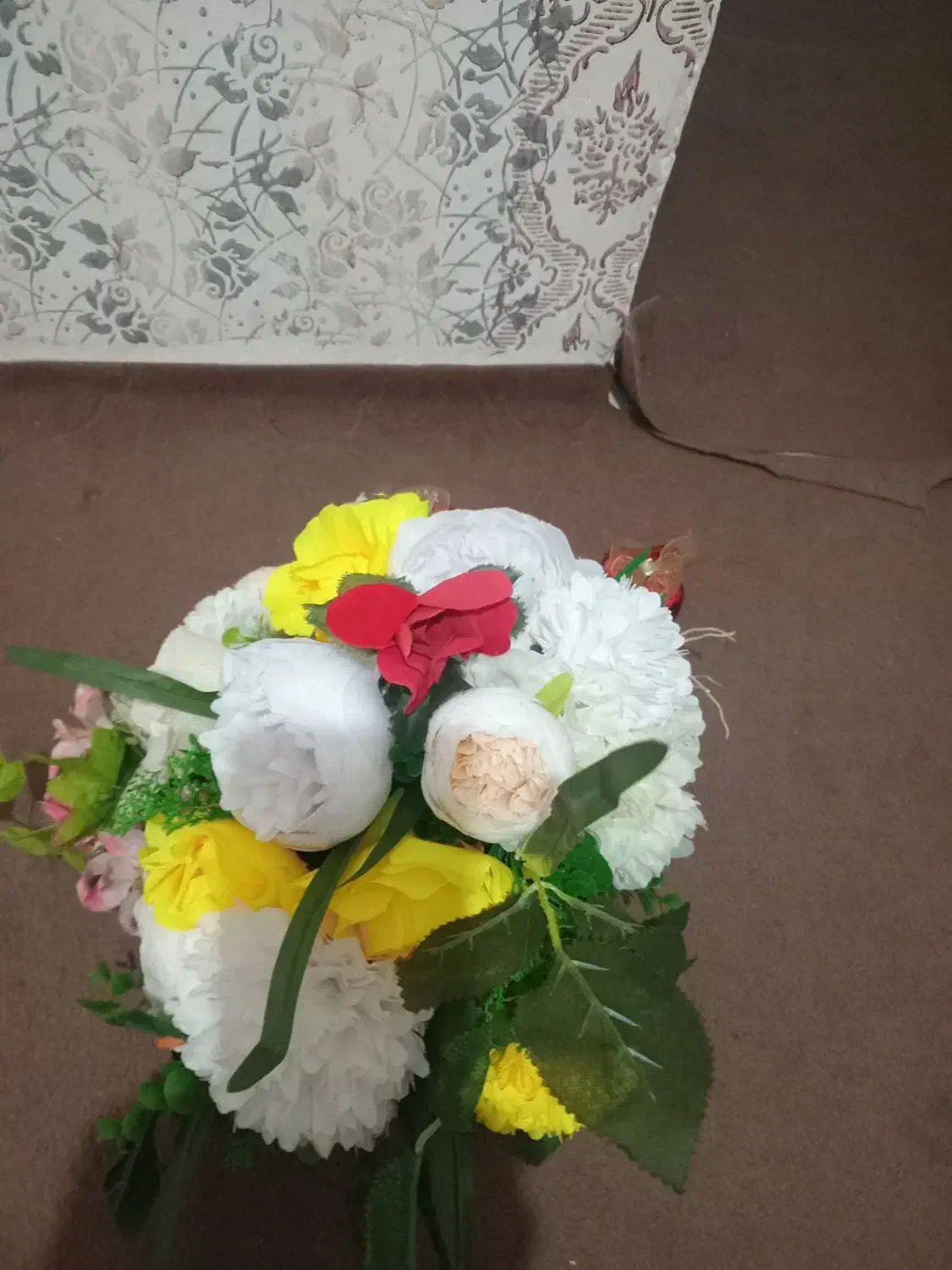 تعدادی گل مصنوعی|گل مصنوعی|کرمانشاه, |دیوار