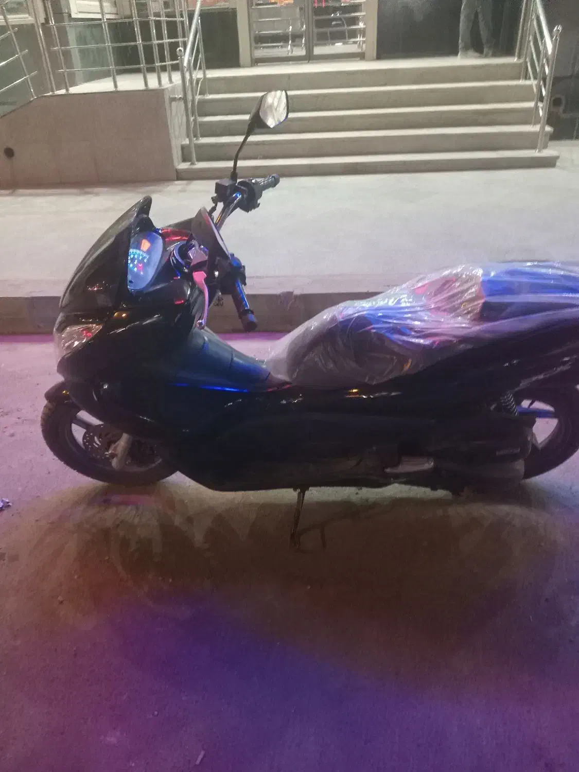 فروشی|موتورسیکلت|بندر دیر, |دیوار