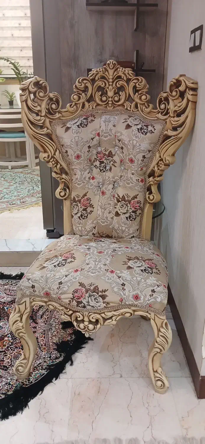 مبل ۹ نفره سلطنتی|مبلمان خانگی و میز عسلی|تهران, قلمستان|دیوار