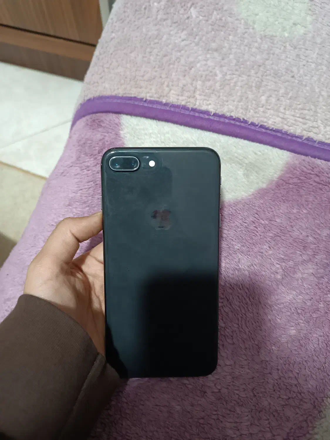 آیفون 8plus|موبایل|رباط‌کریم, رباط‌کریم|دیوار