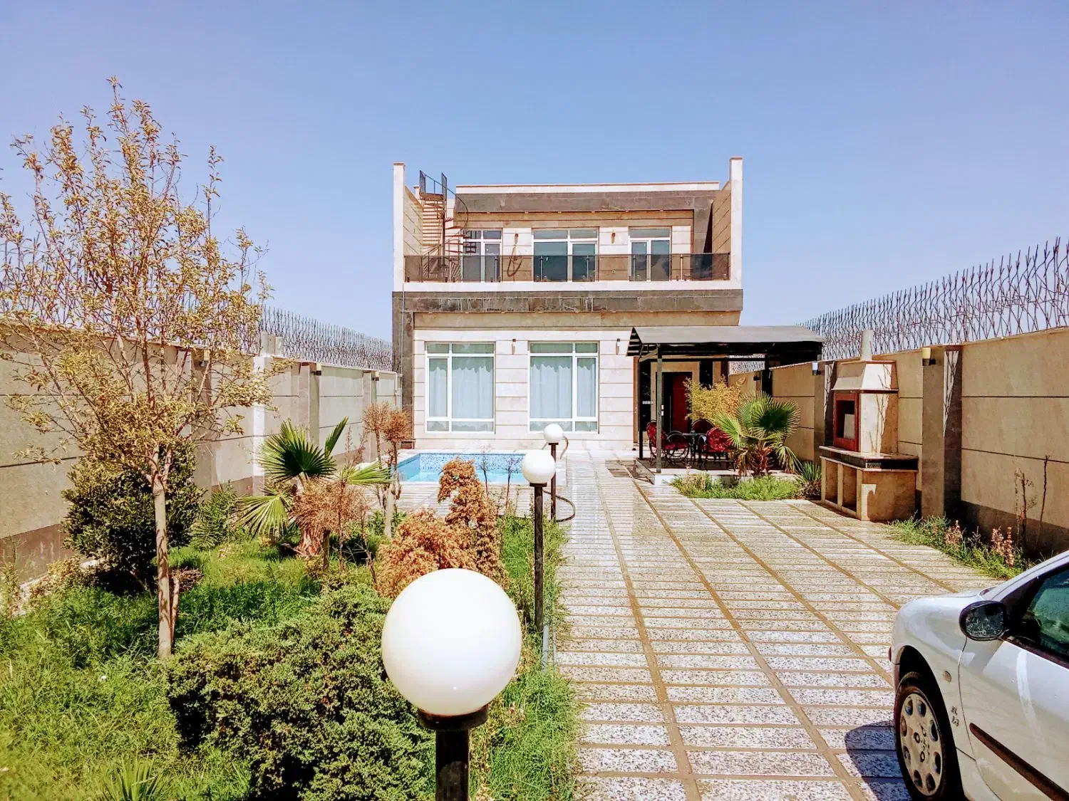 ویلا کردان مدرن نوساز استخر آب گرم|اجارهٔ کوتاهمدت ویلا و باغ|کرج, گوهردشت|دیوار