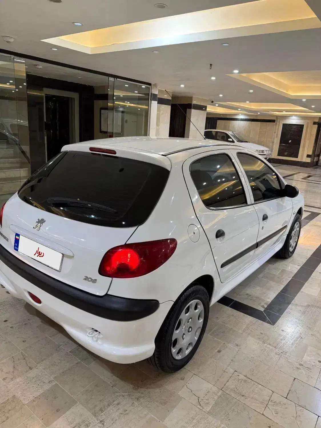 206تیپ۲مدل۱۴۰۱ در حد خشک کارخانه|خودرو سواری و وانت|فردیس, منظریه|دیوار