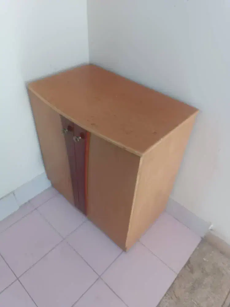 جاکفشی|جاکفشی، کمد، دراور|تهران, تسلیحات|دیوار