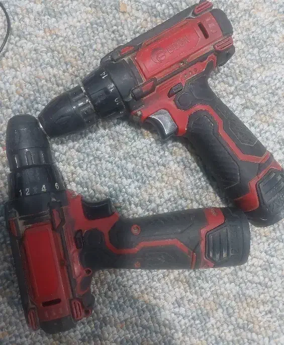 دوتا دریل سالم|ابزارآلات|دوگنبدان, |دیوار