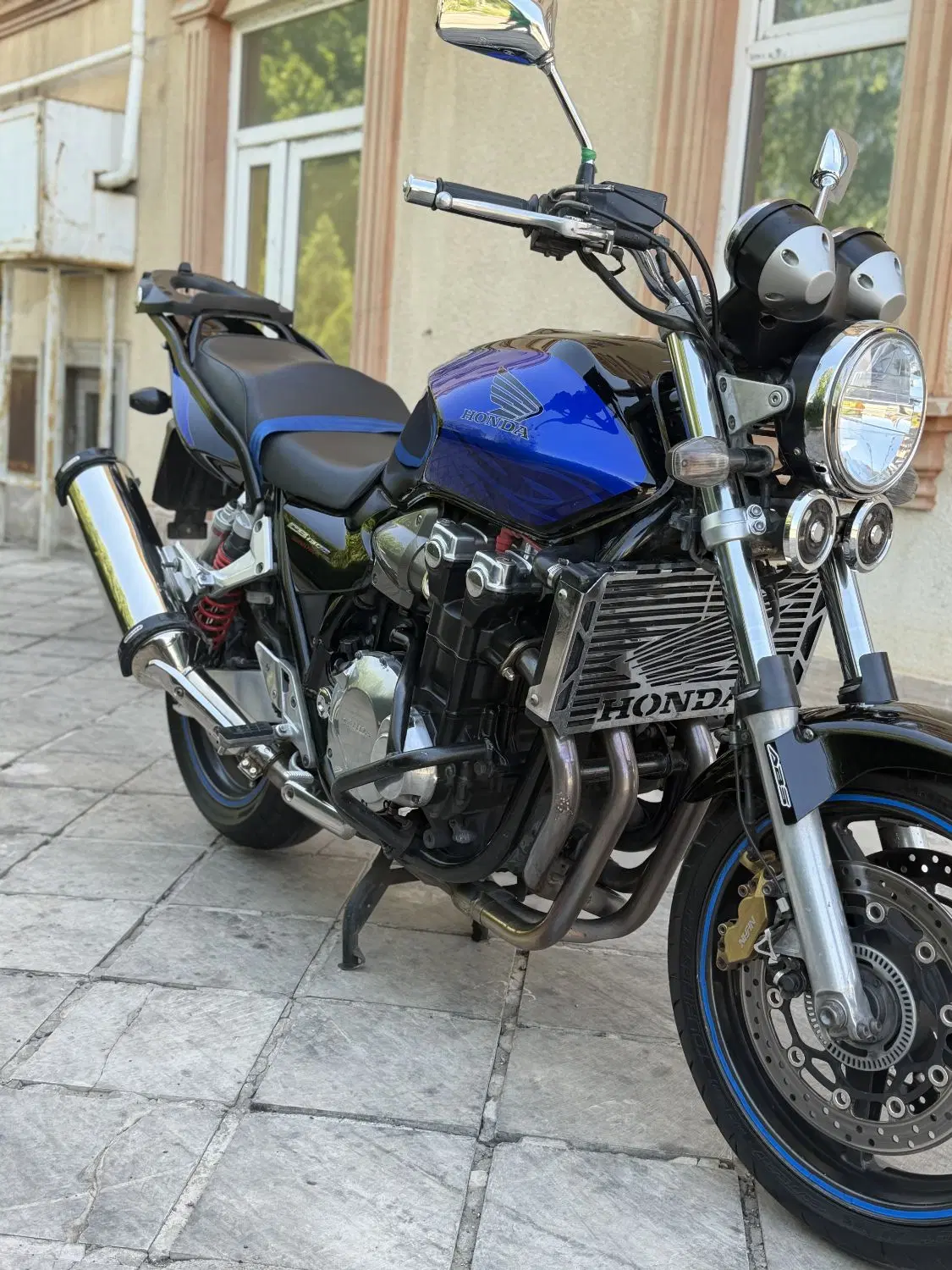 cb1300 سیبی1300|موتورسیکلت|تاکستان, |دیوار