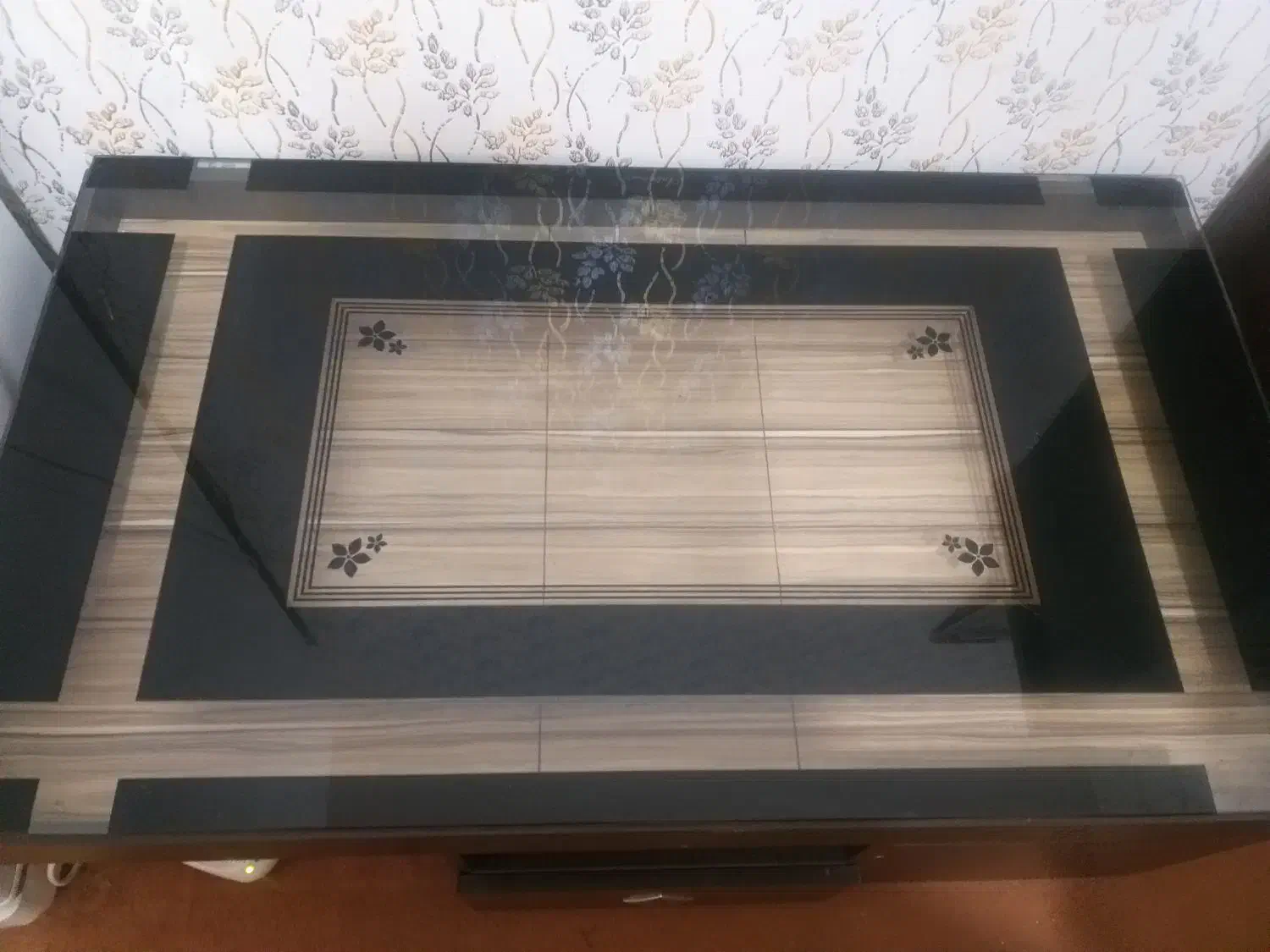 میز وسط راحتی|مبلمان خانگی و میز عسلی|نهاوند, |دیوار