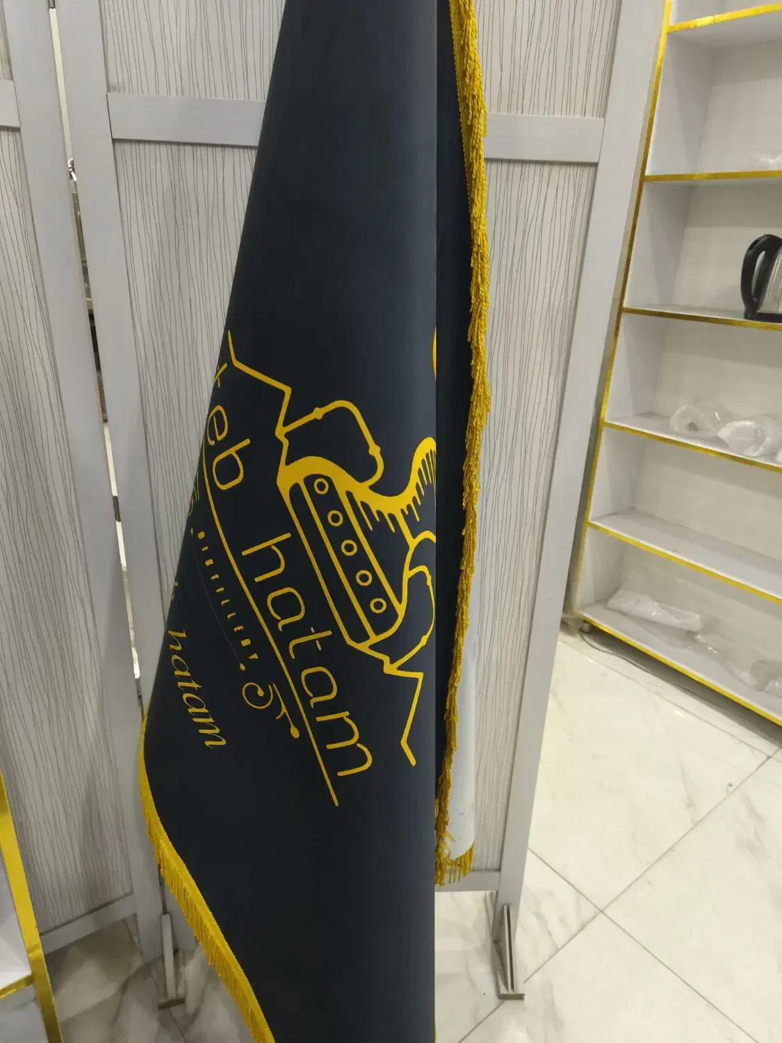 فروشنده اقا جوان|استخدام بازاریابی و فروش|اصفهان, شهرک صنعتی امیرکبیر (شاپور جدید)|دیوار