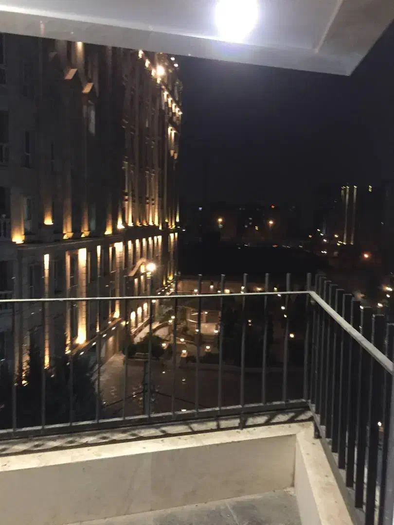 ۱۱۰ متر / ۲ خواب / کلیدنخورده /فول