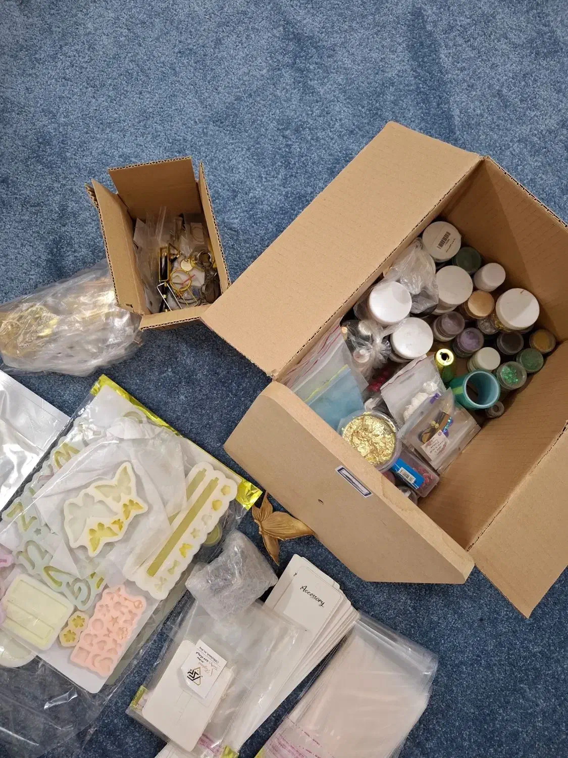 وسایل کار با رزین|صنایع دستی و سایر لوازم تزئینی|کاشان, پاقپان|دیوار